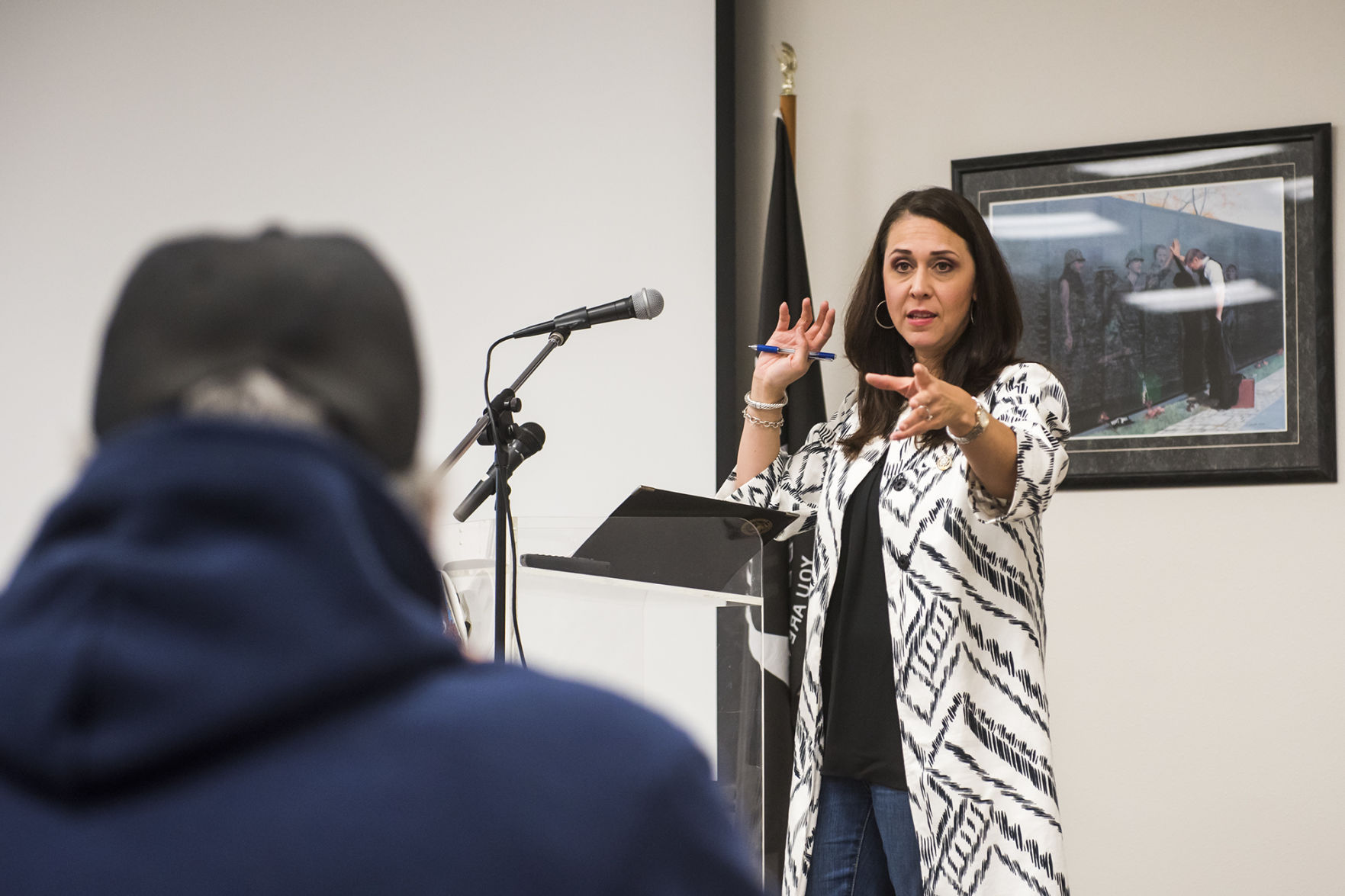Jaime Herrera Beutler Speaks with Veterans in Chehalis